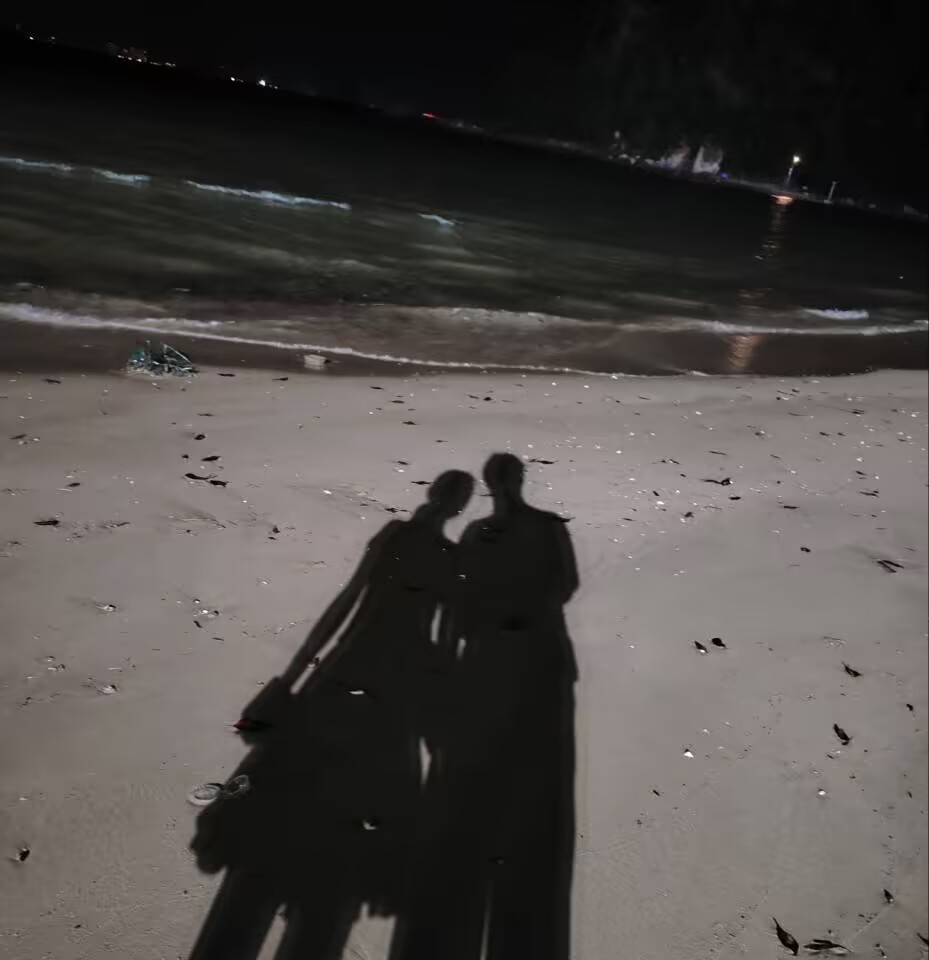 你们在海边拍下的影子照片